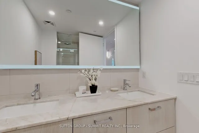 Additional property image - 1331 Queen St Unit TH 7