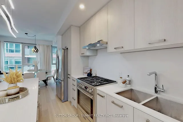 Additional property image - 1331 Queen St Unit TH 7
