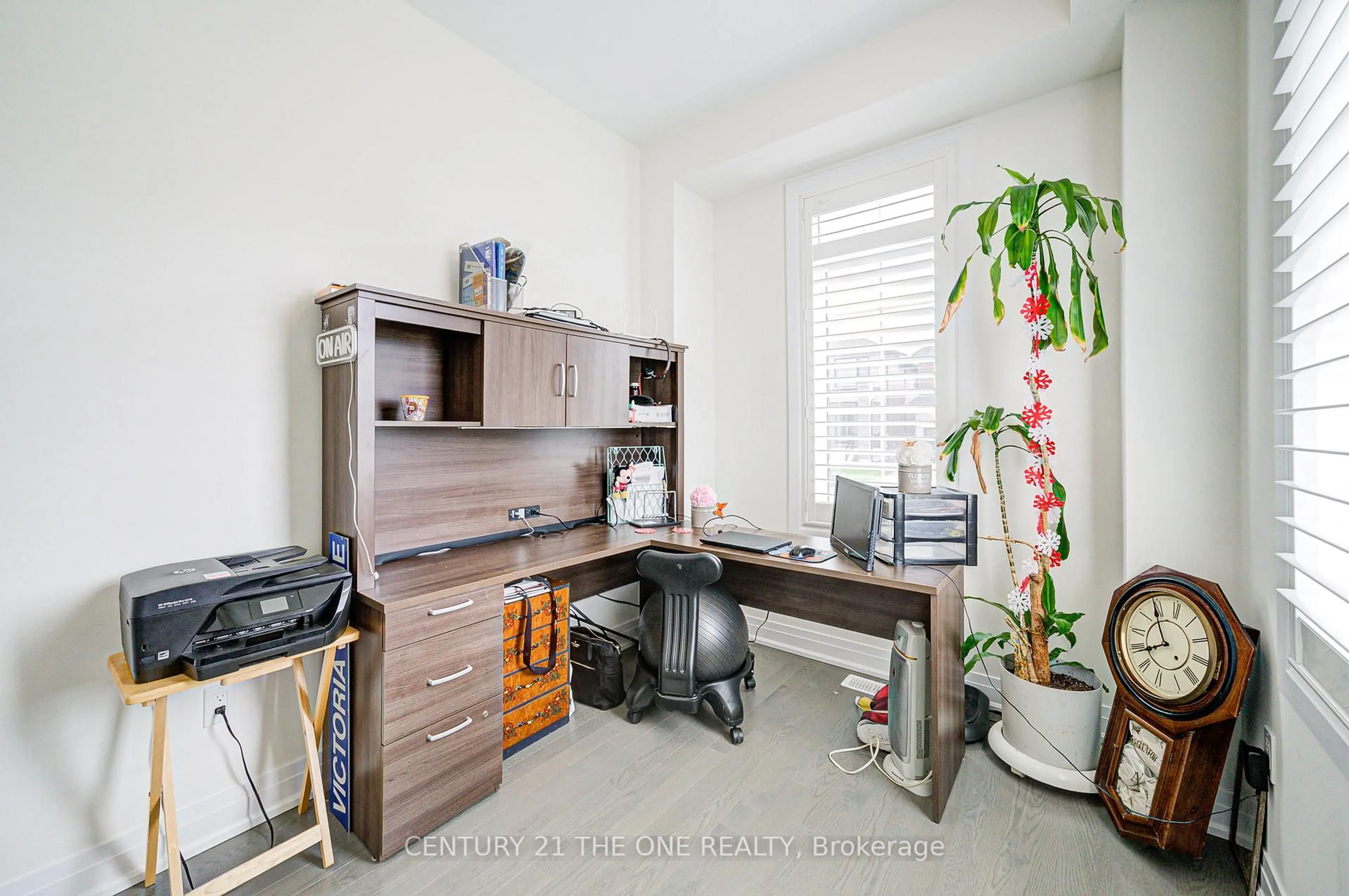 A pic of a room for 2 Wesley Brooks St, Clarington Ontario L1B 0W4