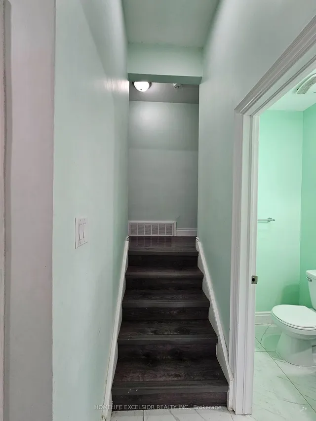 Additional property image - 82 Pandora Circ