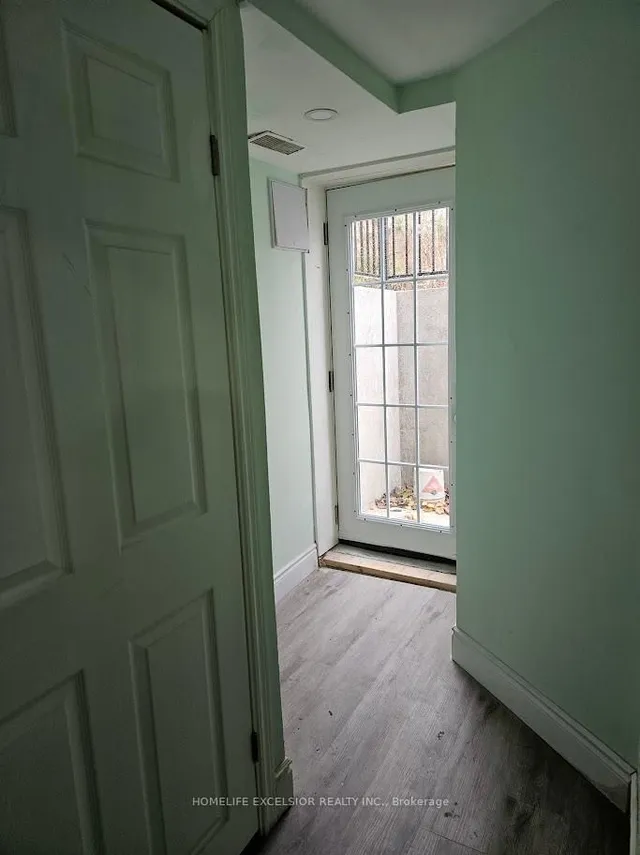 Additional property image - 82 Pandora Circ