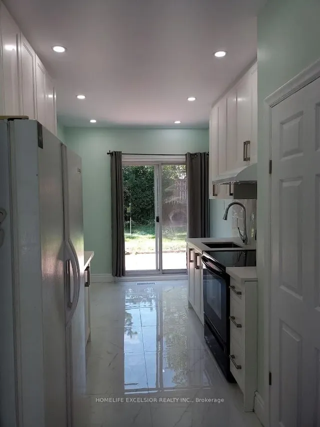 Additional property image - 82 Pandora Circ