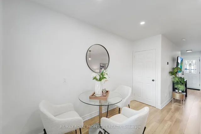 Additional property image - 22 Rupert St