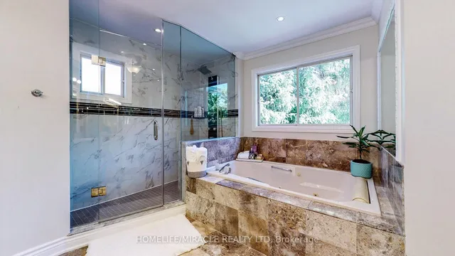 Additional property image - 24 Royal Rouge Tr