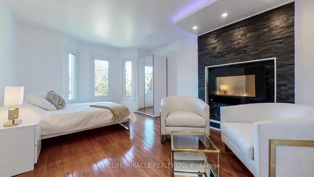 Additional property image - 24 Royal Rouge Tr