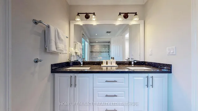 Additional property image - 24 Royal Rouge Tr