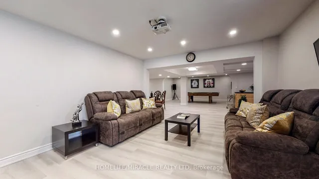 Additional property image - 24 Royal Rouge Tr