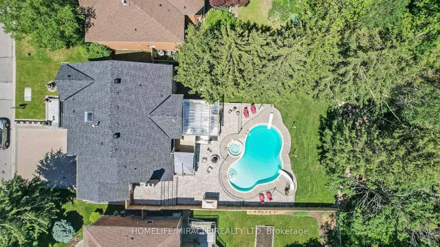 Additional property image - 24 Royal Rouge Tr