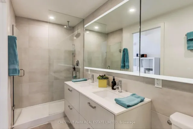 Additional property image - 1331 Queen St Unit 604