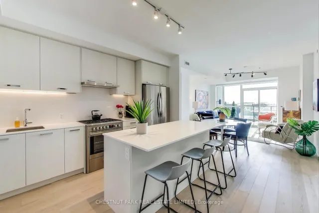 Additional property image - 1331 Queen St Unit 604
