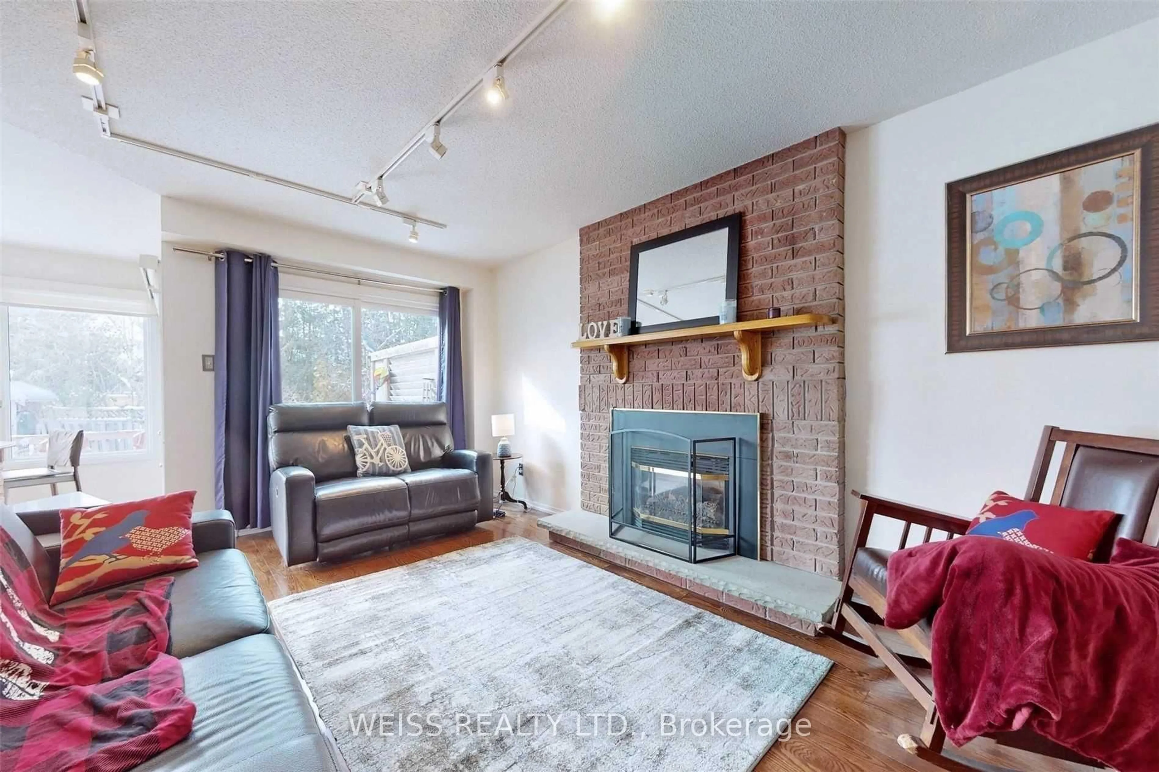 Living room with furniture, unknown for 43 Walker Cres, Ajax Ontario L1S 5B5