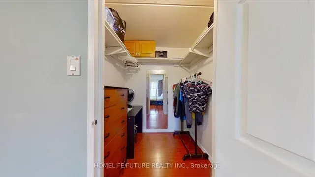 Additional property image - 2 Glamorgan Ave Unit 1003
