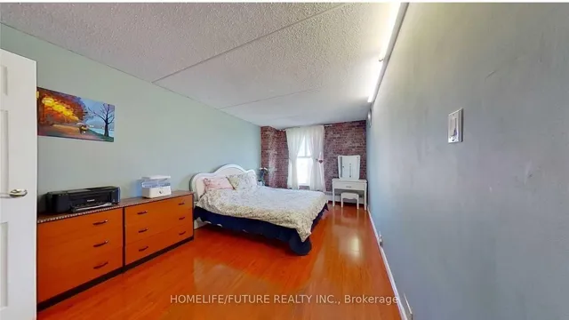 Additional property image - 2 Glamorgan Ave Unit 1003