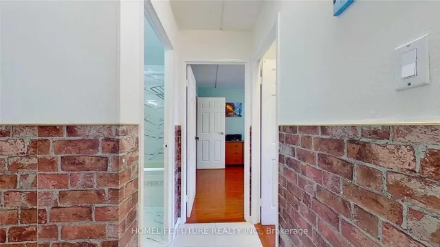 Additional property image - 2 Glamorgan Ave Unit 1003
