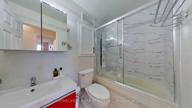 Additional property image - 2 Glamorgan Ave Unit 1003