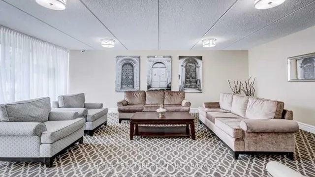 Additional property image - 2 Glamorgan Ave Unit 1003