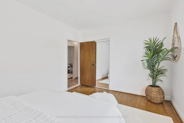 Additional property image - 2 Ghent Crt