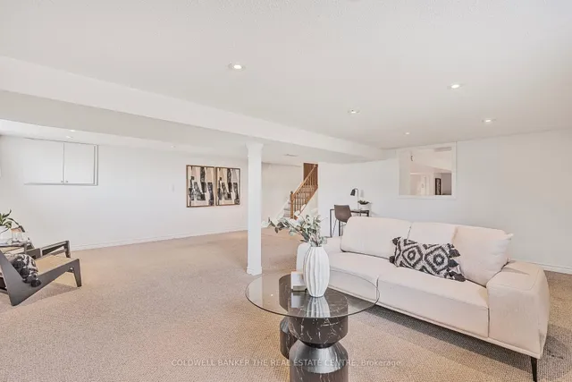 Additional property image - 2 Ghent Crt