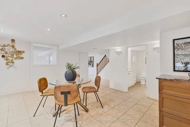 Additional property image - 2 Ghent Crt