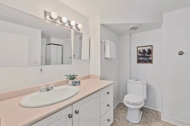 Additional property image - 2 Ghent Crt
