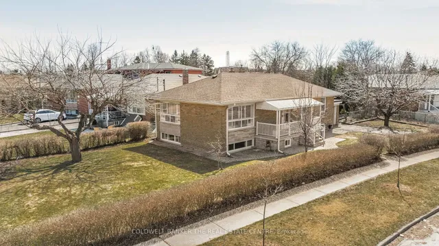 Additional property image - 2 Ghent Crt