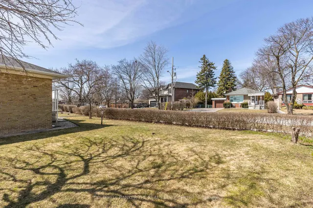 Additional property image - 2 Ghent Crt