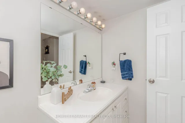 Additional property image - 2721 Victoria Park Ave Unit 1503