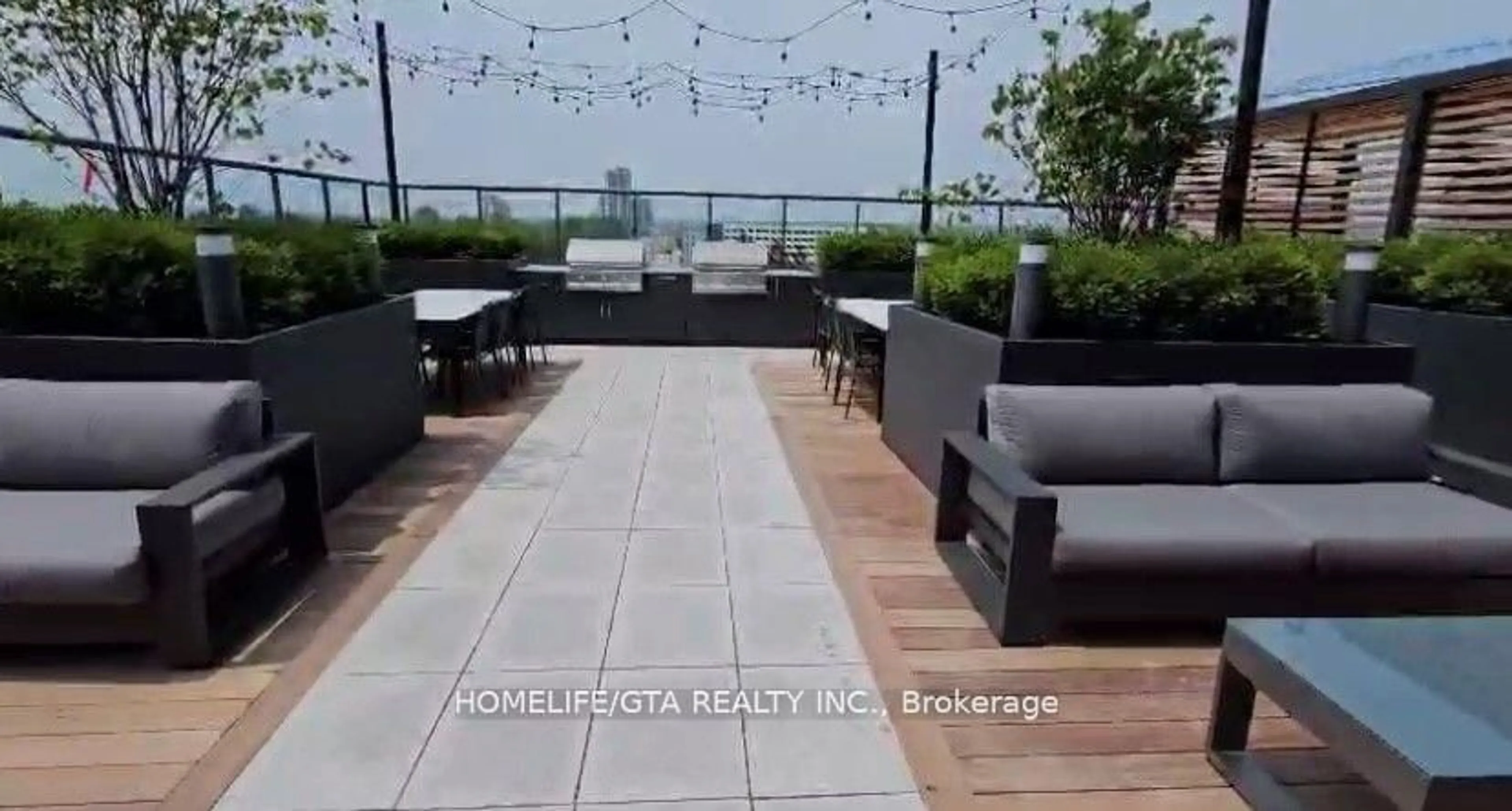 Patio, water/lake/river/ocean view for 1480 Bayly St #1105, Pickering Ontario L1W 3R5