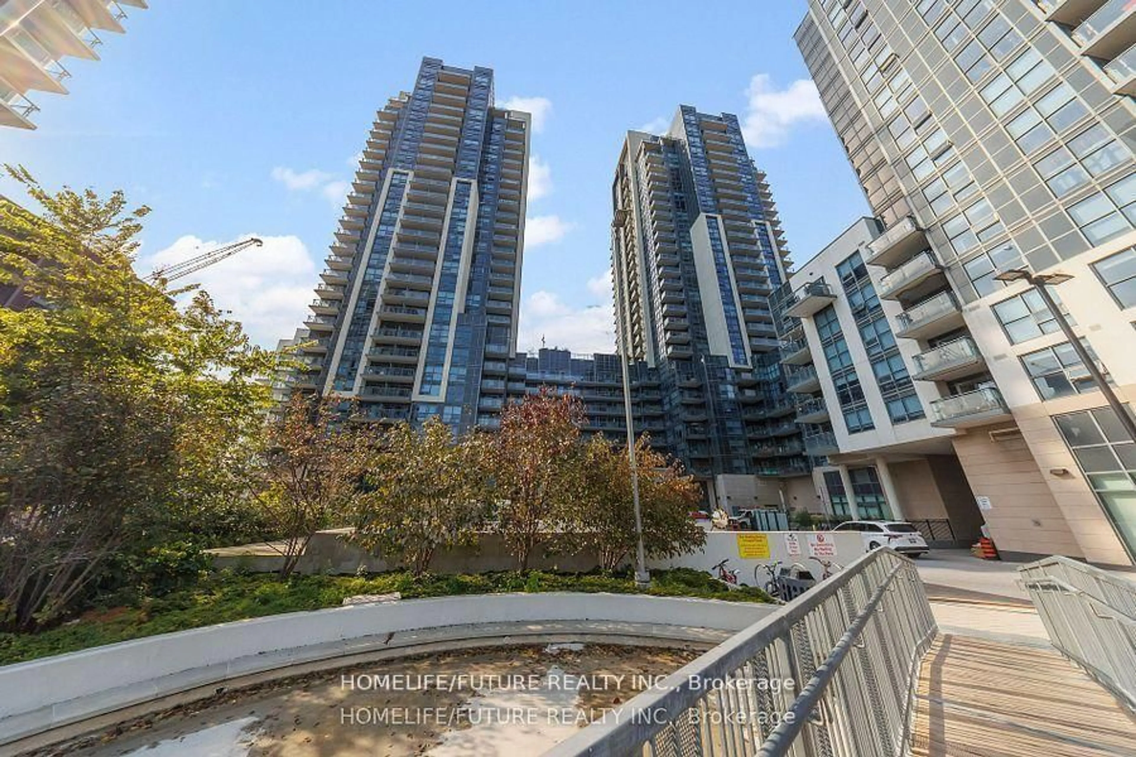 A pic from outside/outdoor area/front of a property/back of a property/a pic from drone, city buildings view from balcony for 20 Meadowglen Pl #630, Toronto Ontario M1G 0A9