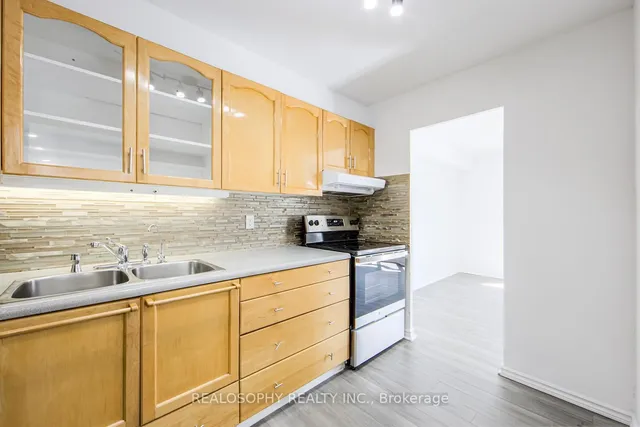 Additional property image - 5 Massey Sq Unit 1514