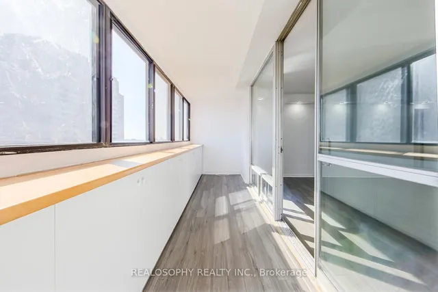 Additional property image - 5 Massey Sq Unit 1514
