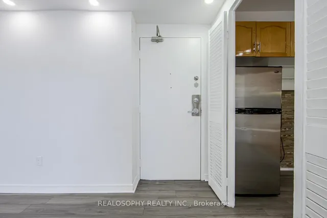 Additional property image - 5 Massey Sq Unit 1514