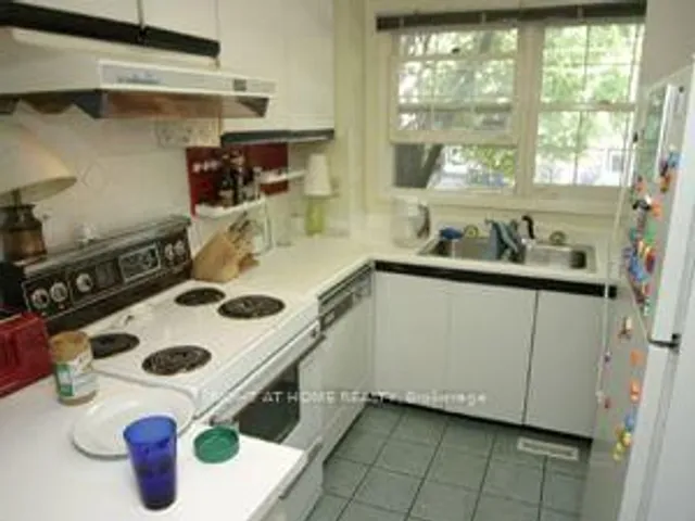 Additional image 3 of 11 Quarry Crt