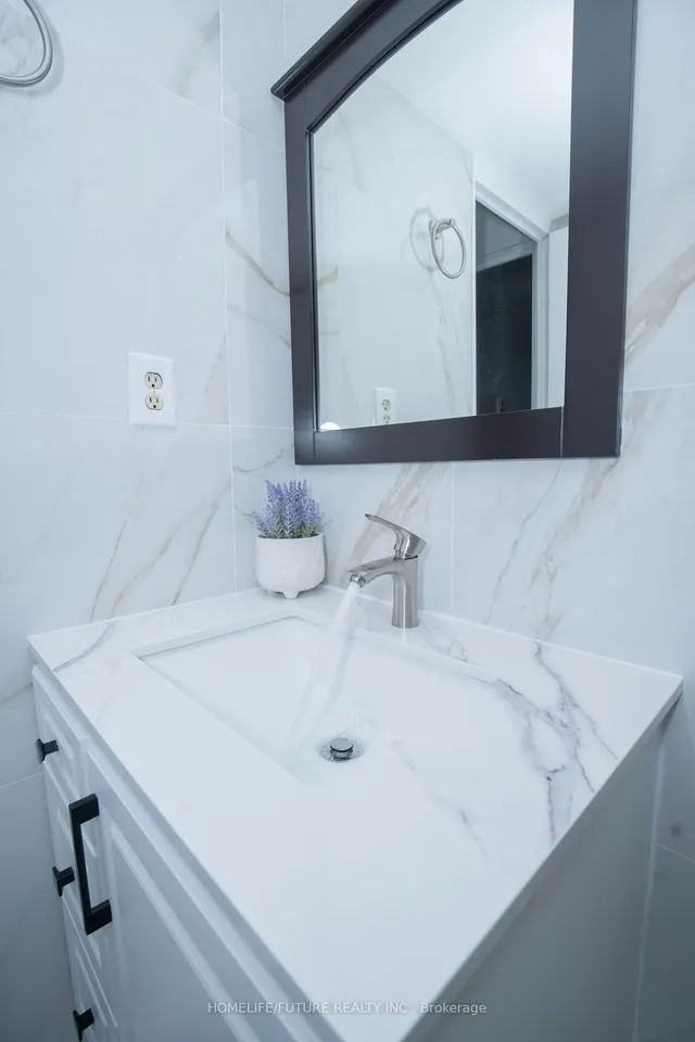 Additional property image - 3 Massey Sq Unit 3406
