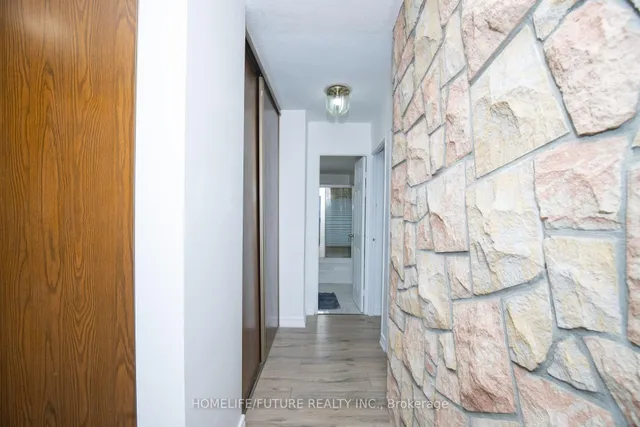 Additional property image - 3 Massey Sq Unit 3406
