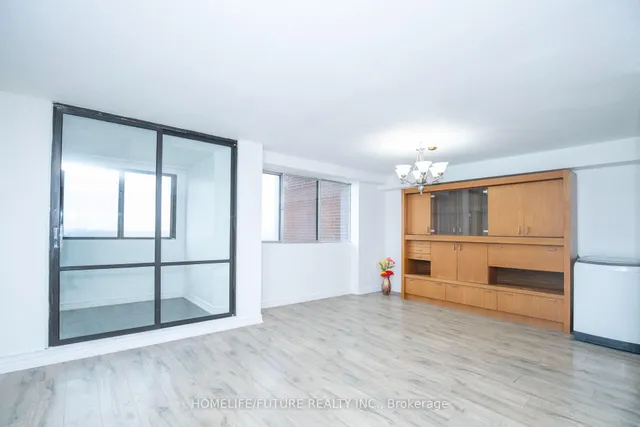Additional property image - 3 Massey Sq Unit 3406