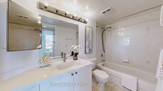 Additional property image - 1765 Queen St Unit 306
