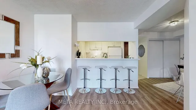 Additional property image - 1765 Queen St Unit 306