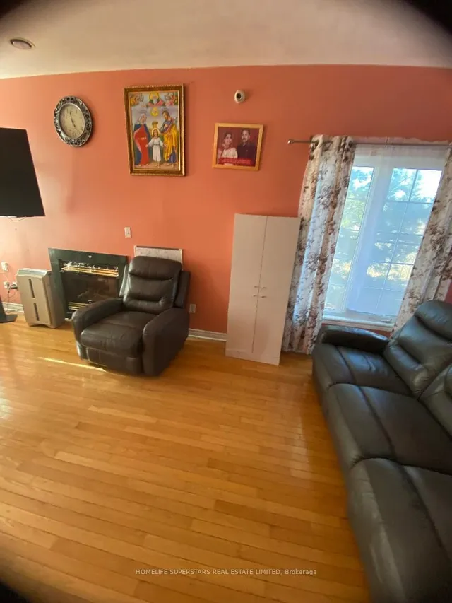 Additional property image - 34 Pogonia St