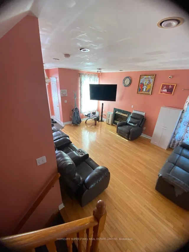 Additional property image - 34 Pogonia St