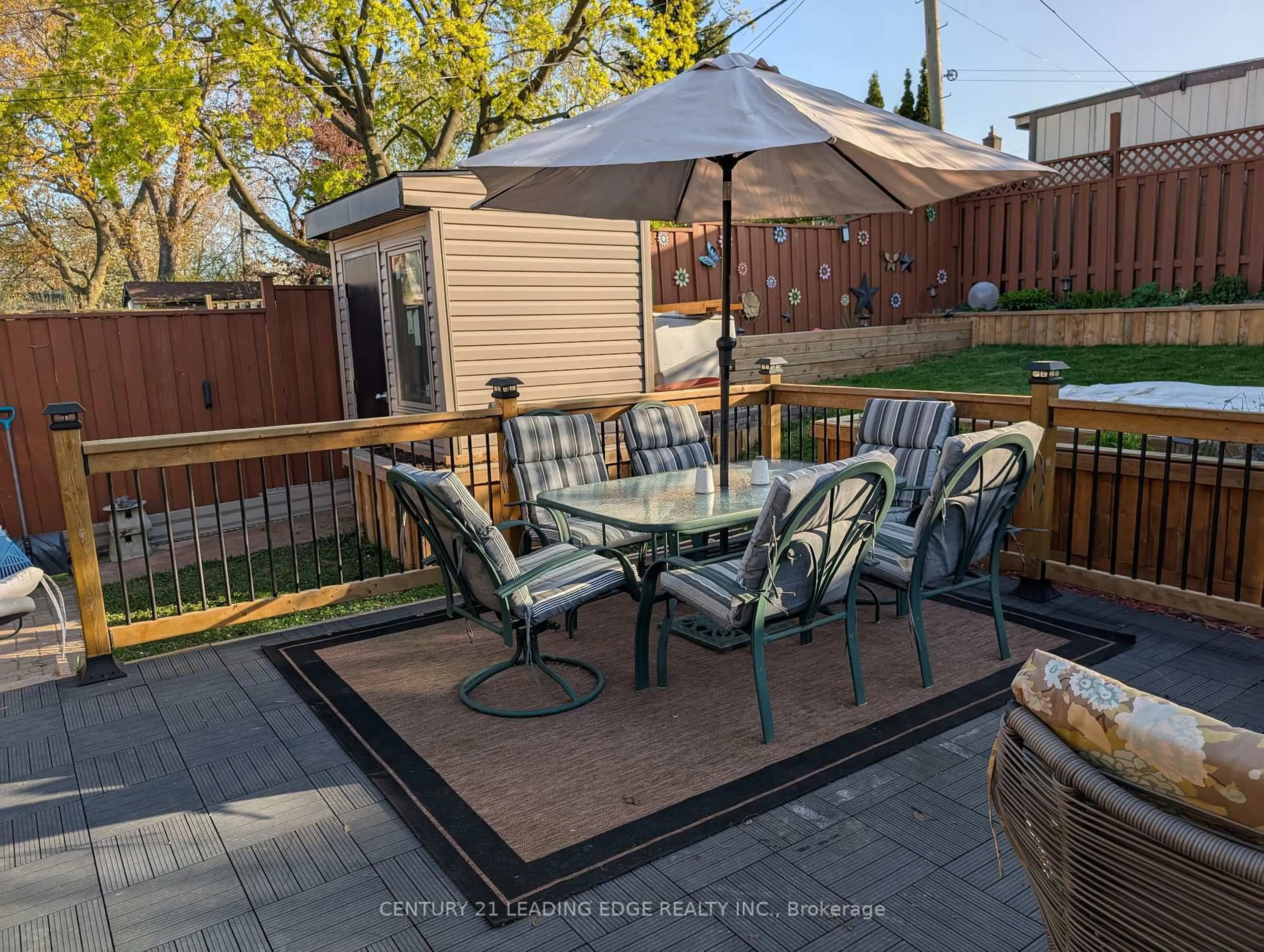 Patio, street for 516 SCARBOROUGH GOLFCLUB Rd, Toronto Ontario M1G 1H2