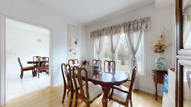 Additional property image - 93 MOREAU Tr