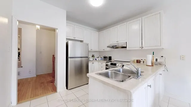 Additional property image - 93 MOREAU Tr