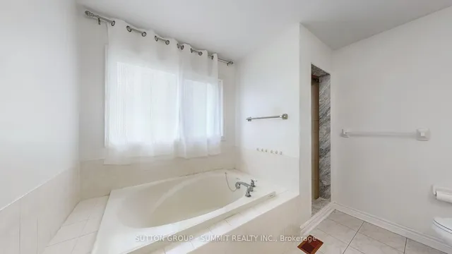 Additional property image - 93 MOREAU Tr