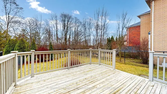 Additional property image - 93 MOREAU Tr