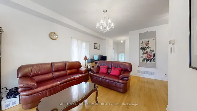 Additional property image - 93 MOREAU Tr
