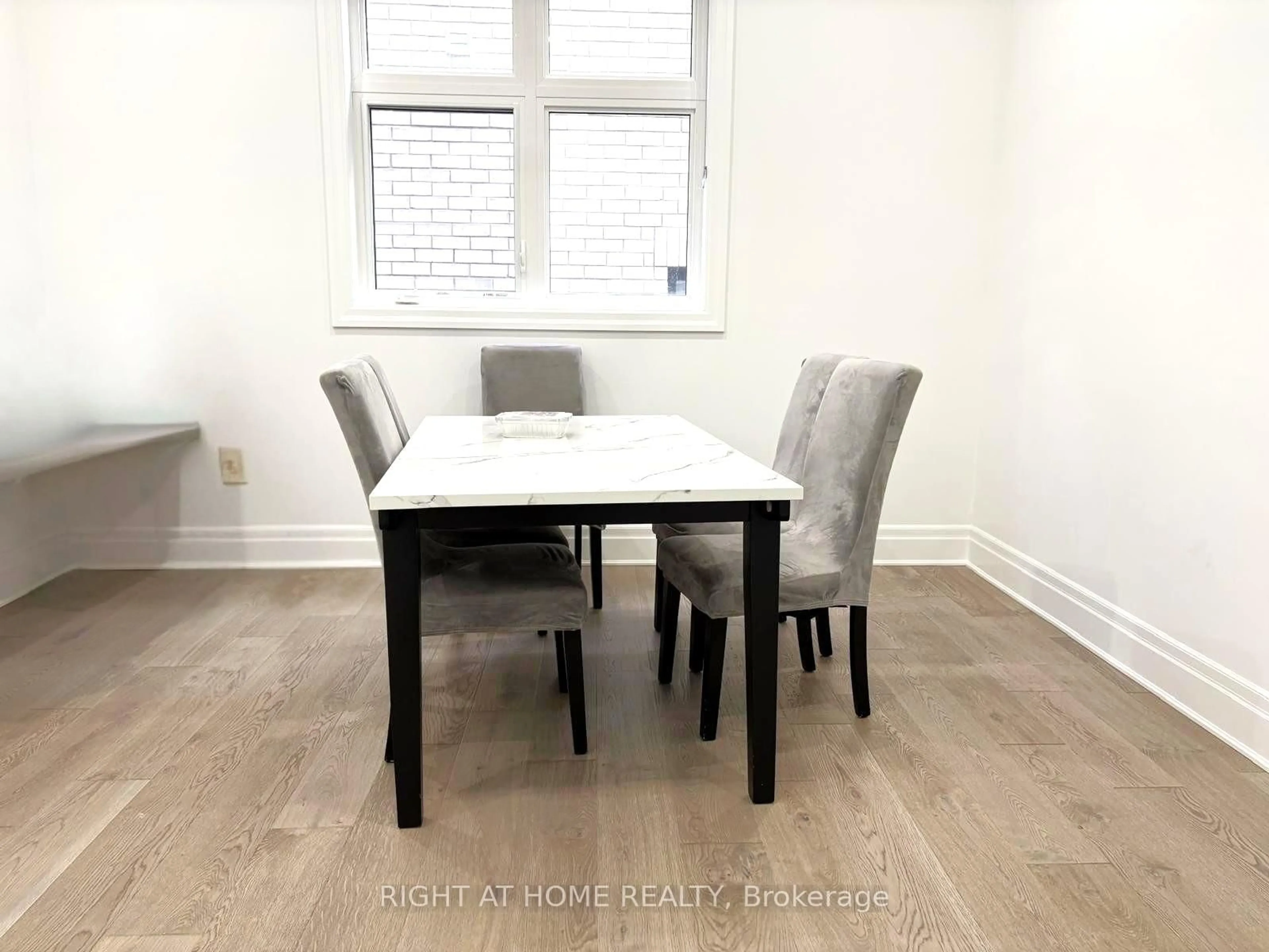 Dining room, wood/laminate floor for 2965 Heartwood Lane, Pickering Ontario L1X 0P1