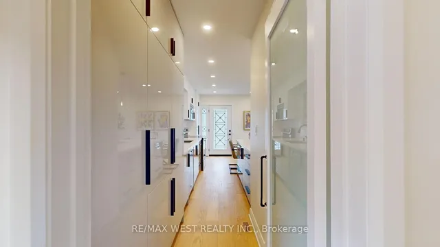 Additional property image - 2 Clanwilliam Crt