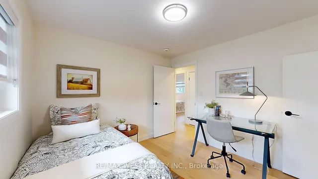 Additional property image - 2 Clanwilliam Crt