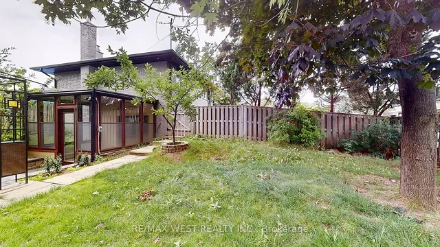Additional property image - 2 Clanwilliam Crt